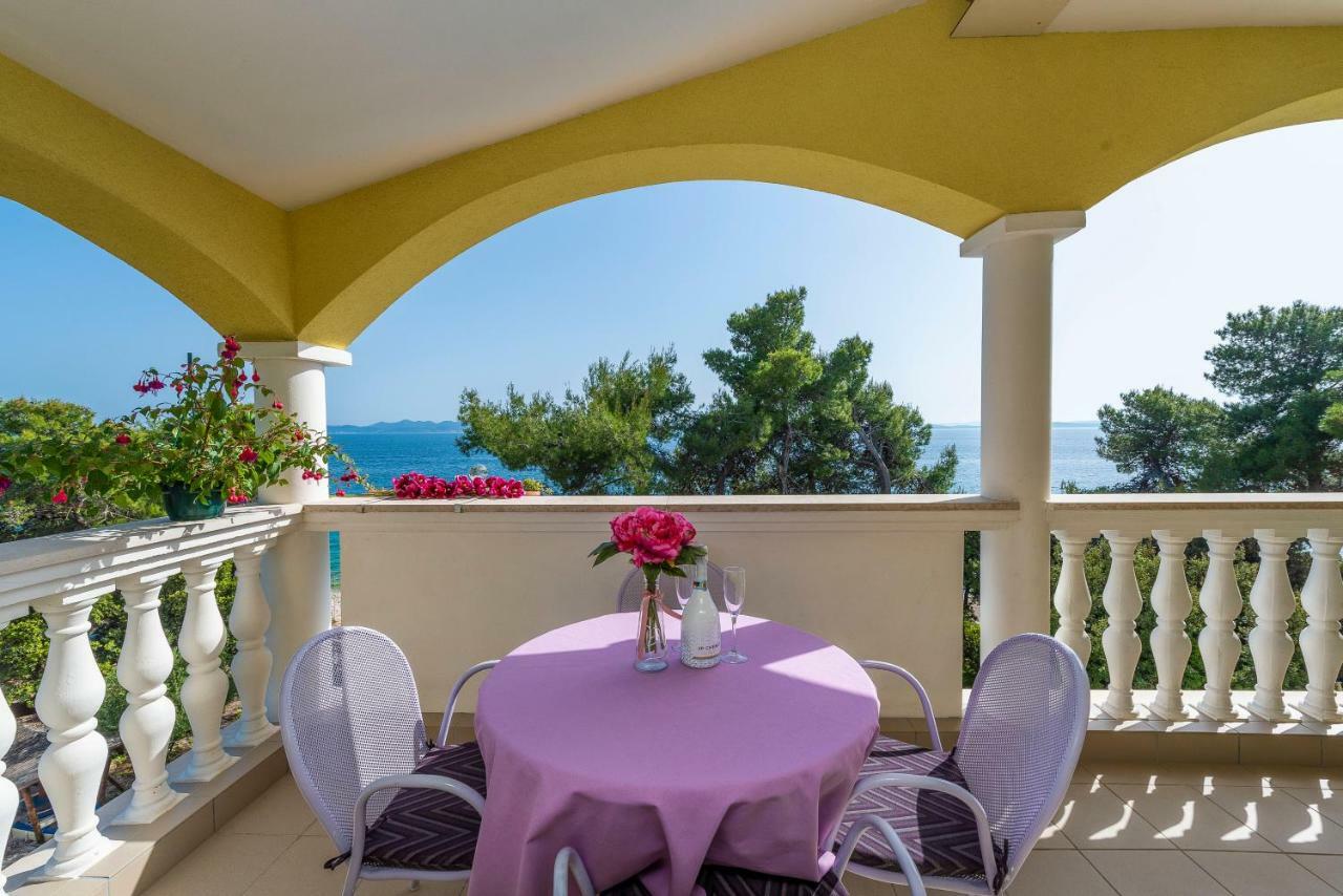 Villa Nela Petrcane Buitenkant foto