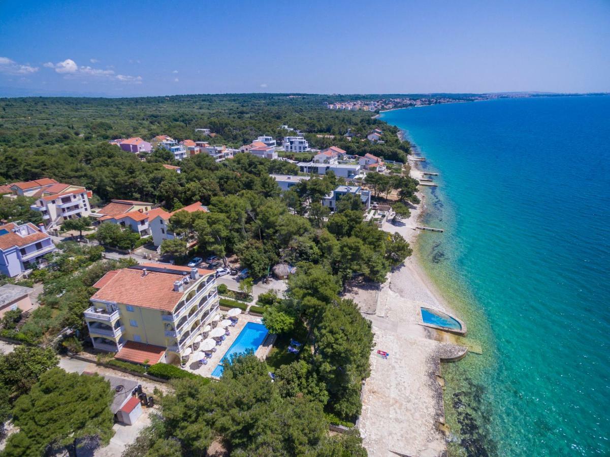 Villa Nela Petrcane Buitenkant foto